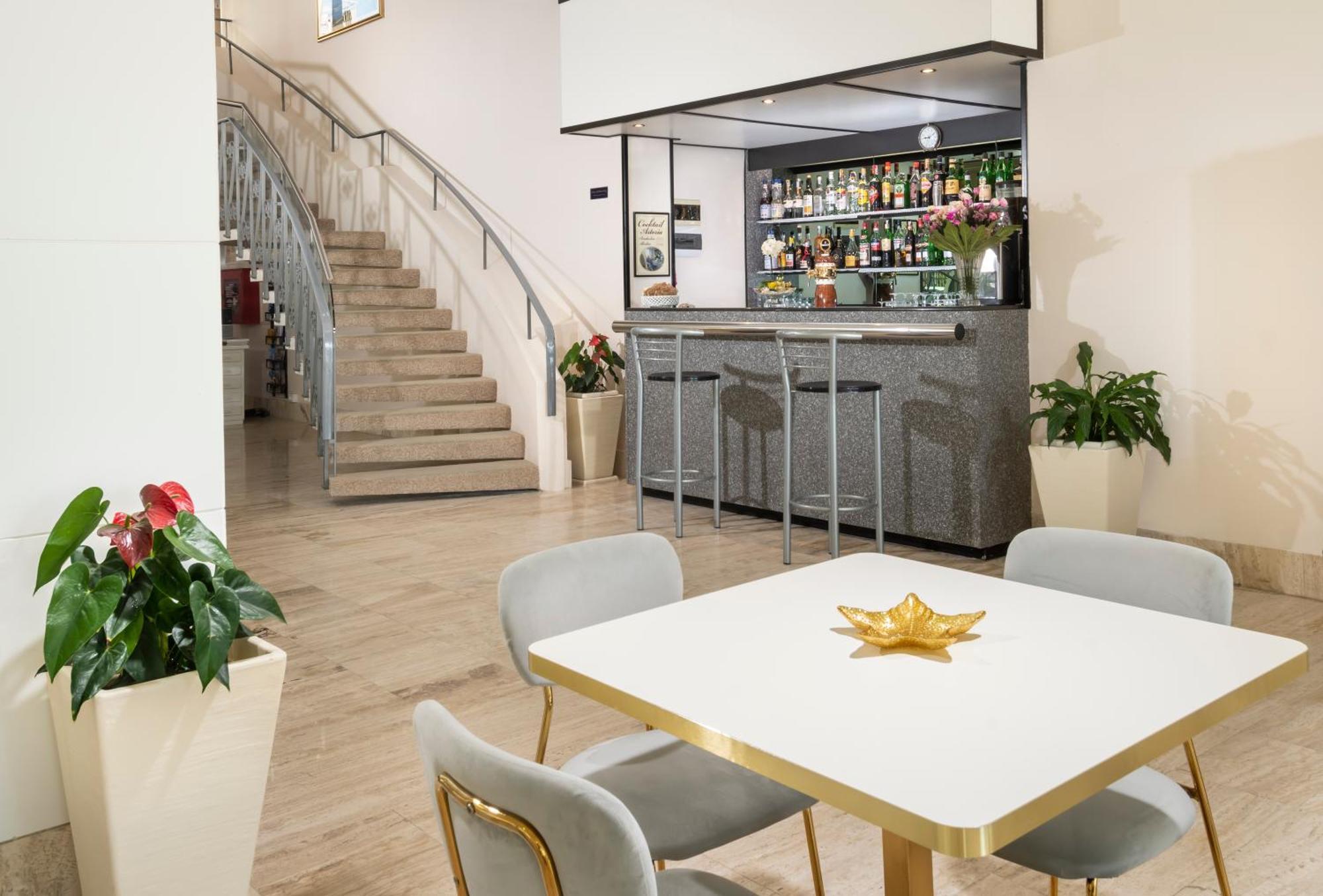 Astoria Hotel