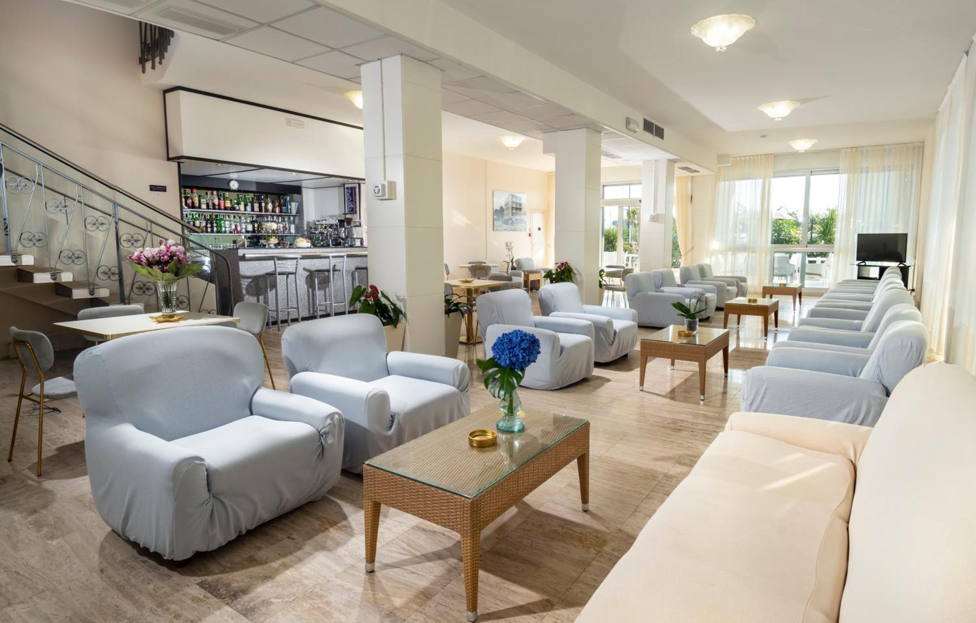 Hotel Astoria 3*